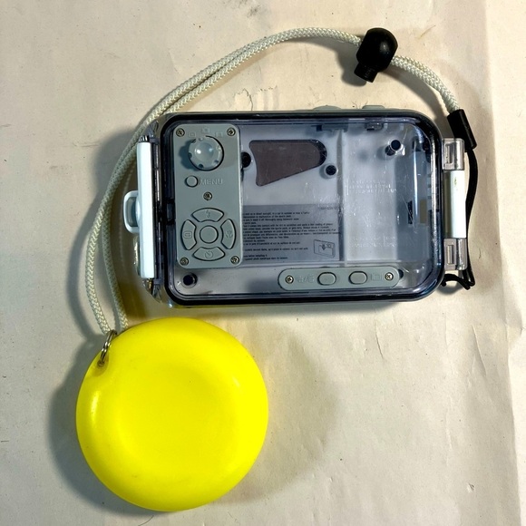 Sony Cybershot Sports Pack SPK-THA 3m Underwater 
Water Resistant Camera Case - Picture 4 of 8